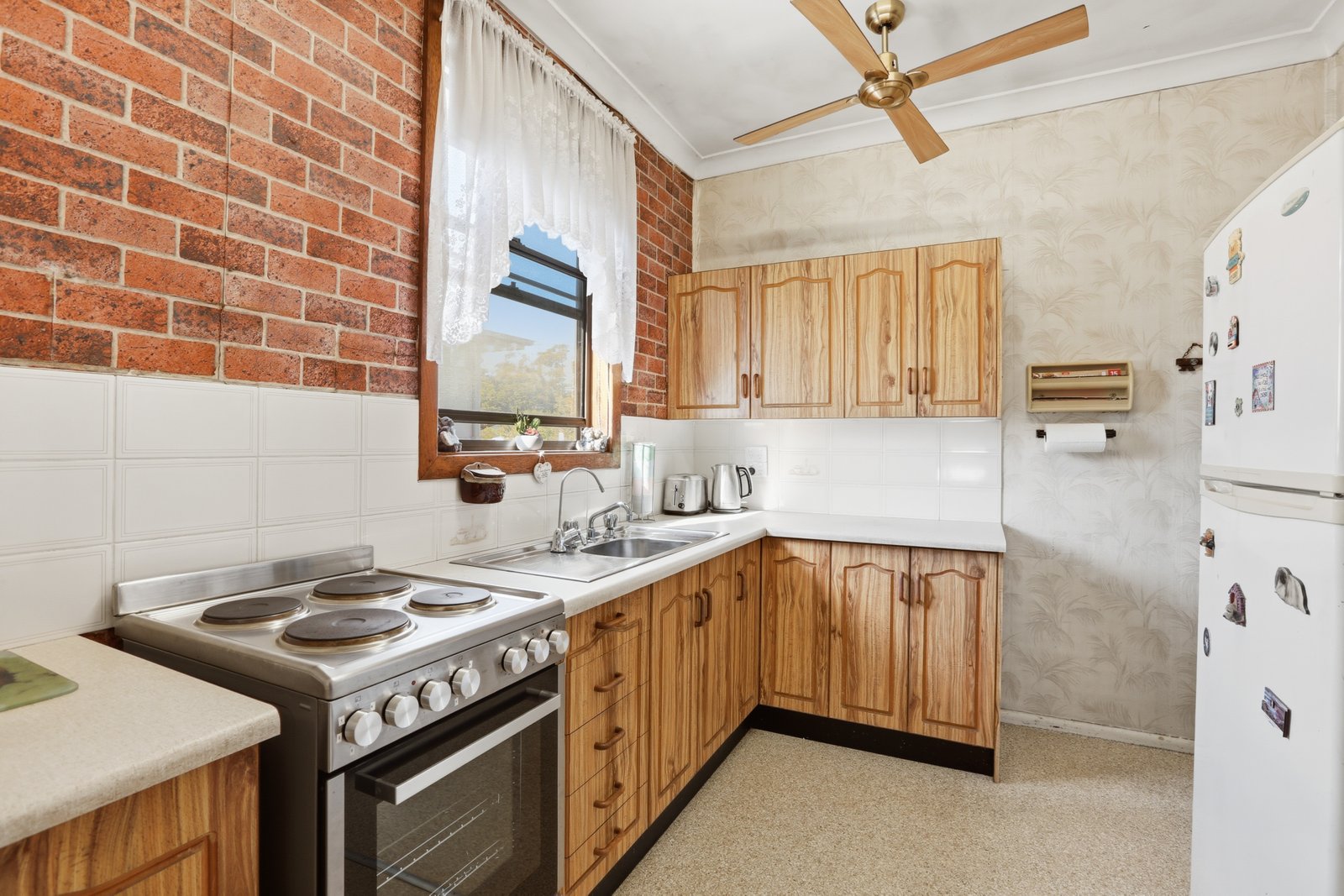 16 Barnes Street BERKELEY 5