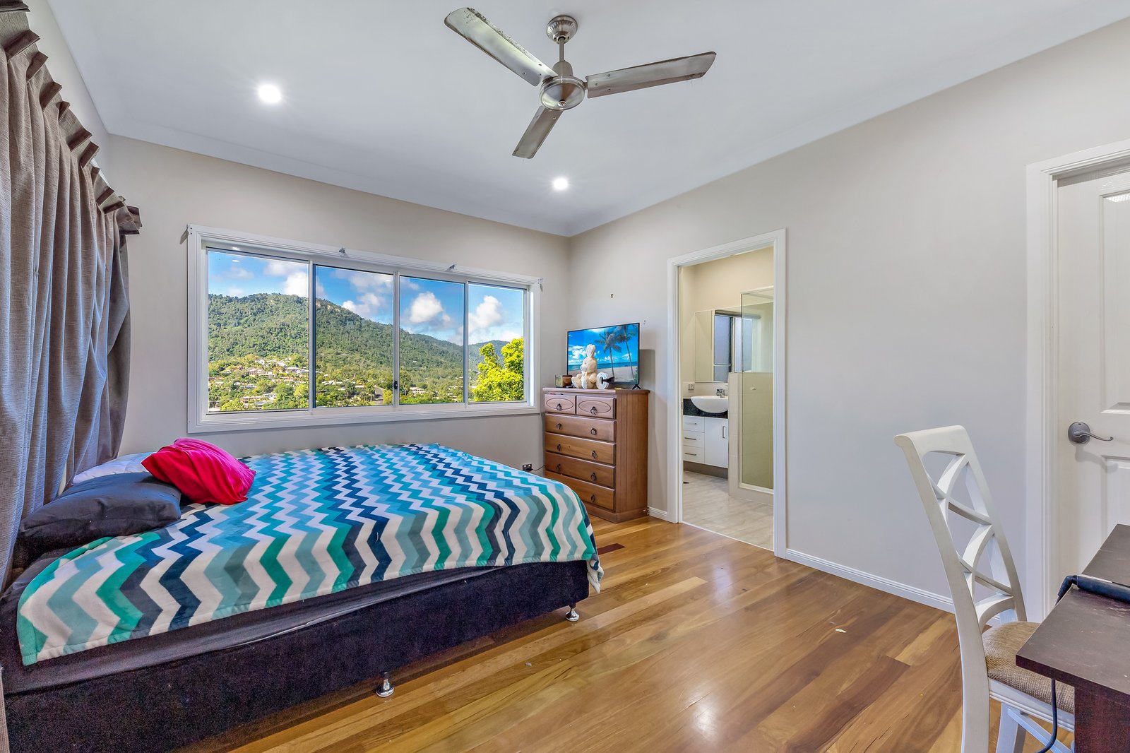 16 Beth Court CANNONVALE 11