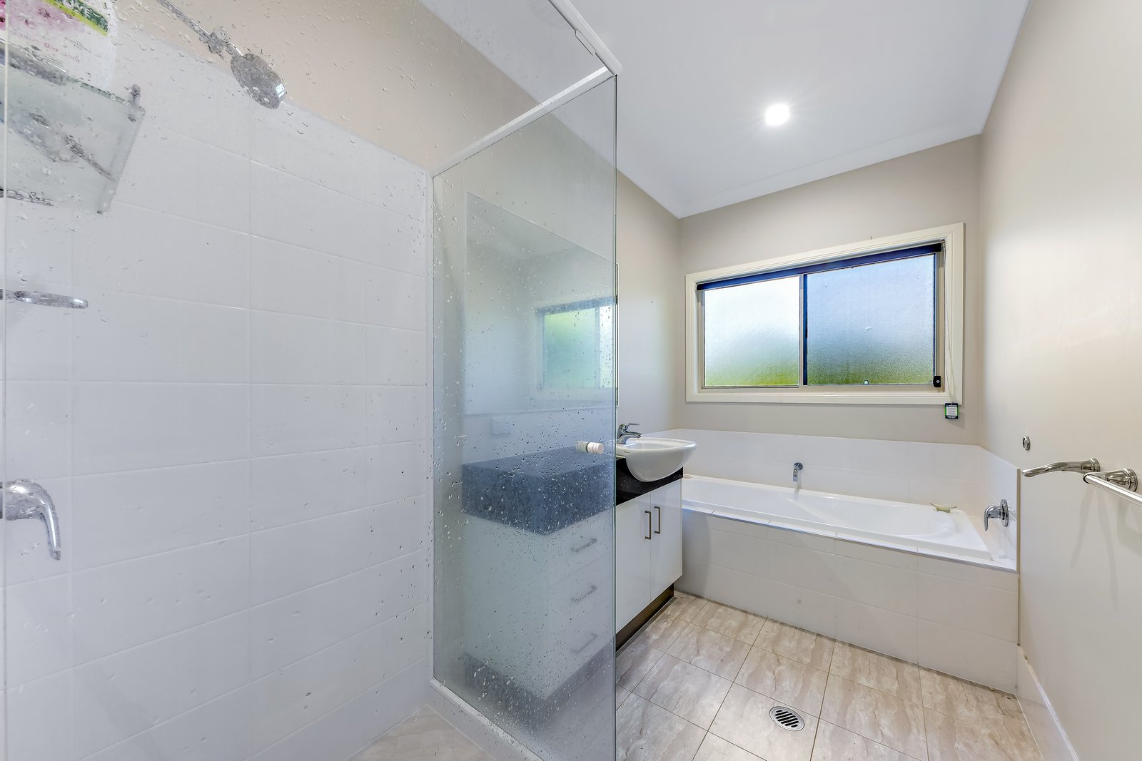 16 Beth Court CANNONVALE 12