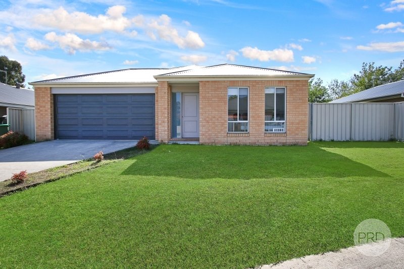 16 Bevington Bend LAVINGTON 1