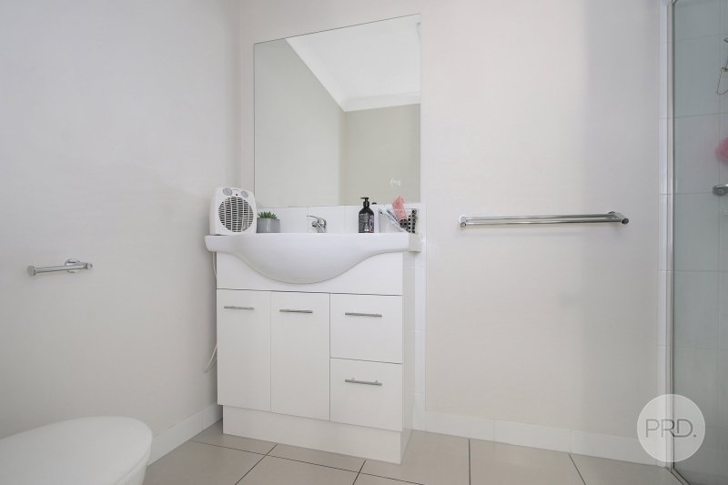 16 Bevington Bend LAVINGTON 6