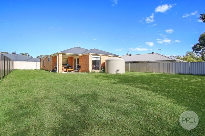 16 Bevington Bend LAVINGTON 10