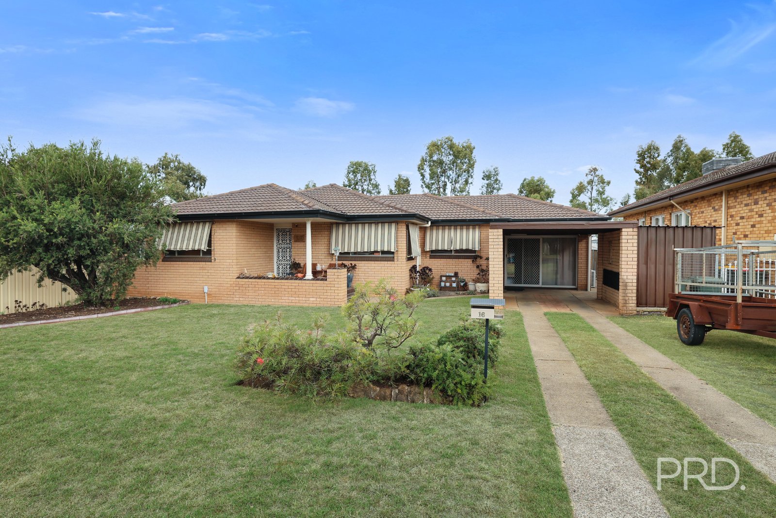 16 Bilkurra Street TAMWORTH 2