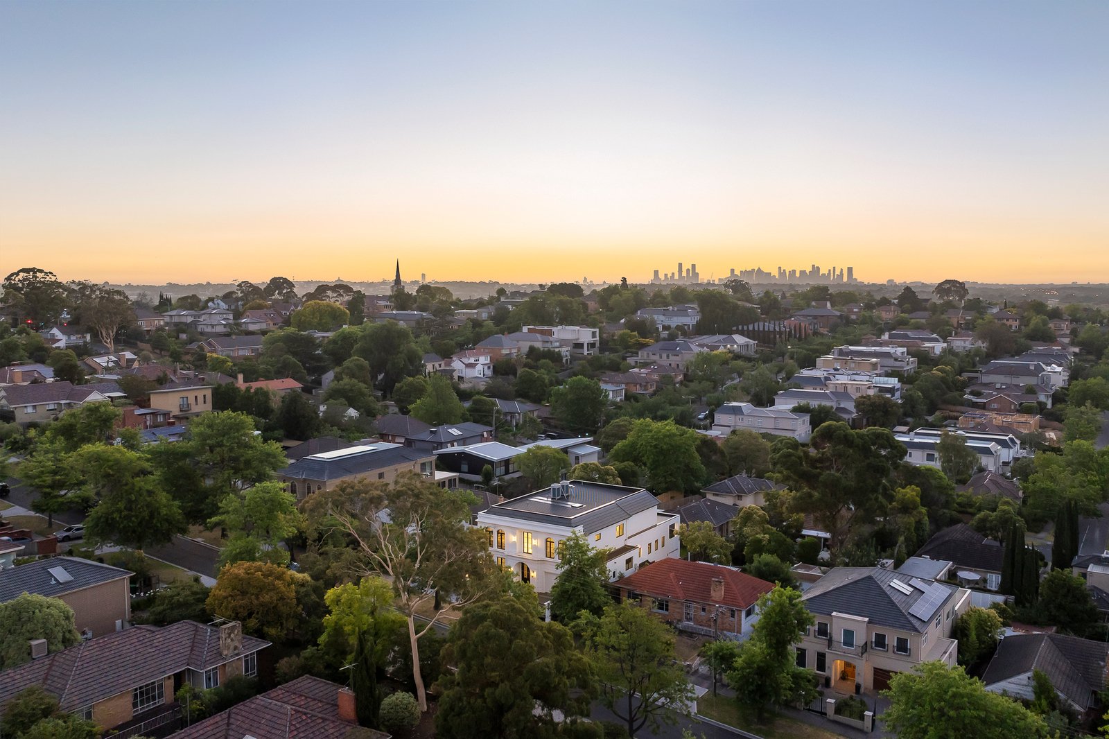 16 Bolinda Road, Balwyn North, 3104