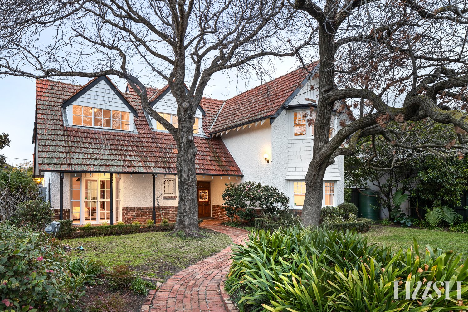 Gallery: 16 Bolton Avenue