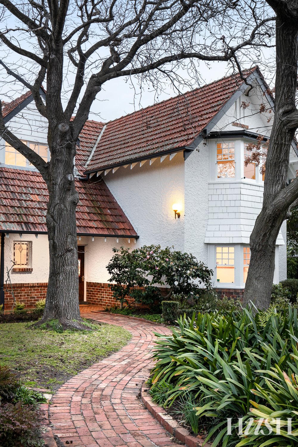 Gallery: 16 Bolton Avenue