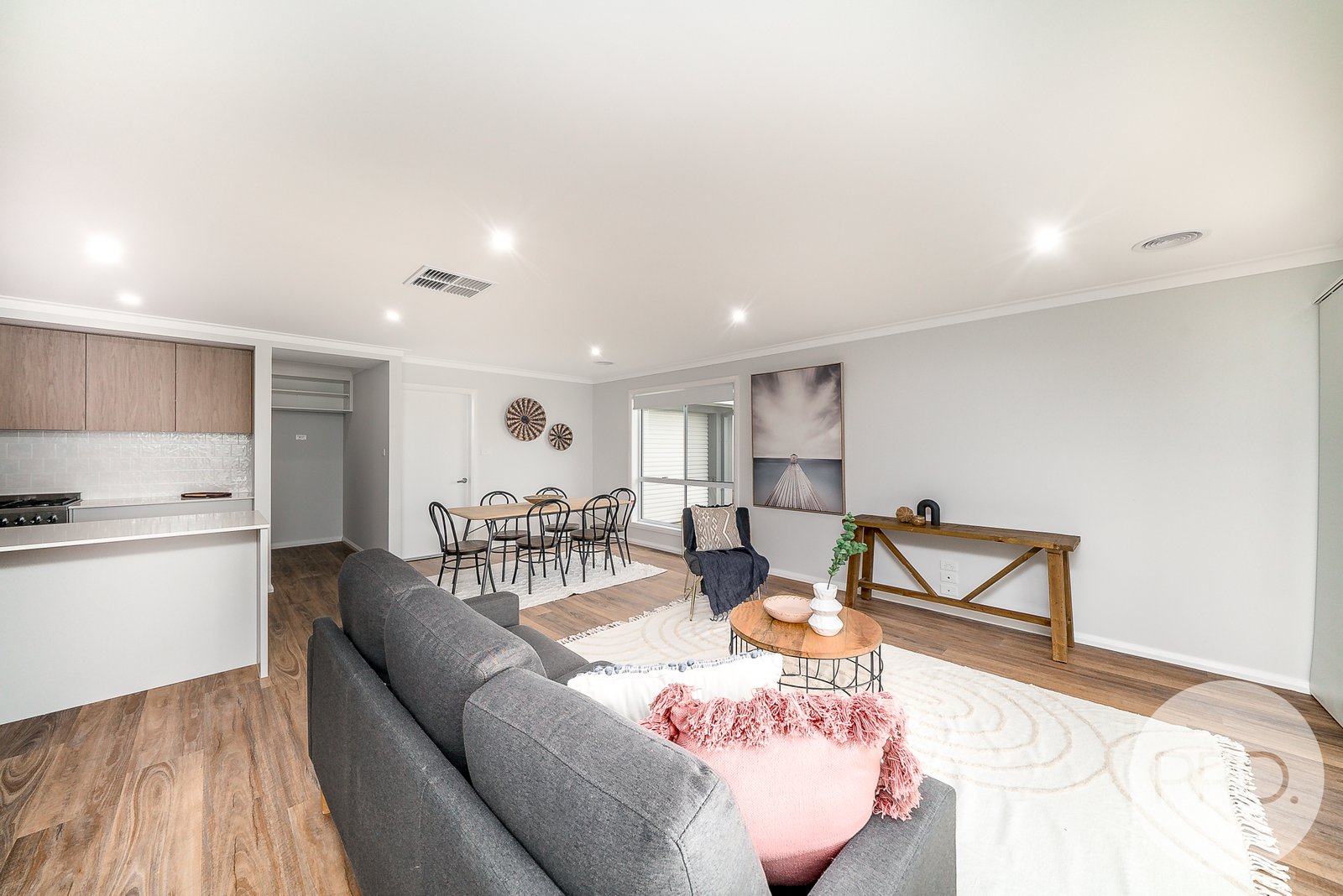 16 Bondi Crescent GOBBAGOMBALIN 12