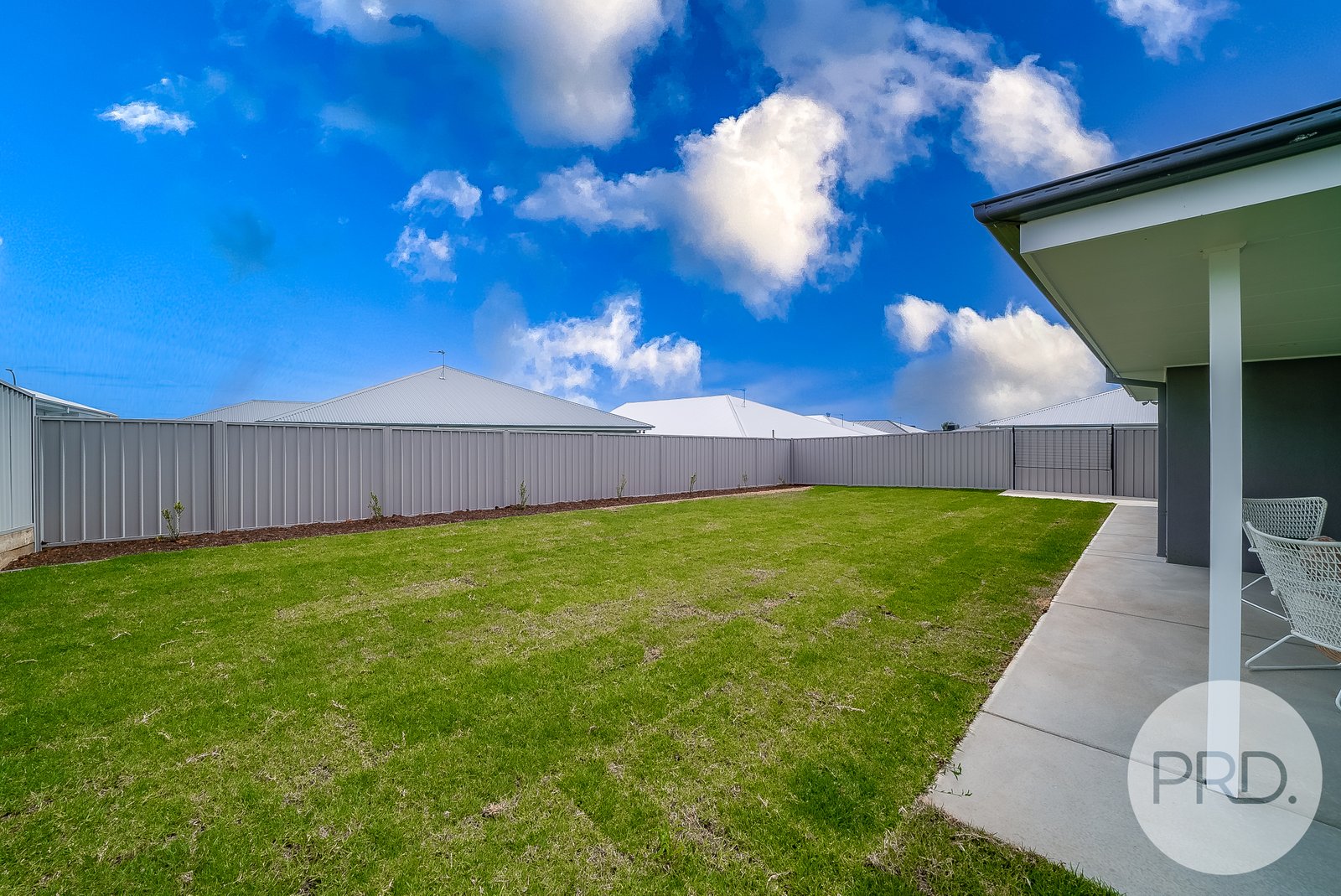 16 Bondi Crescent GOBBAGOMBALIN 17