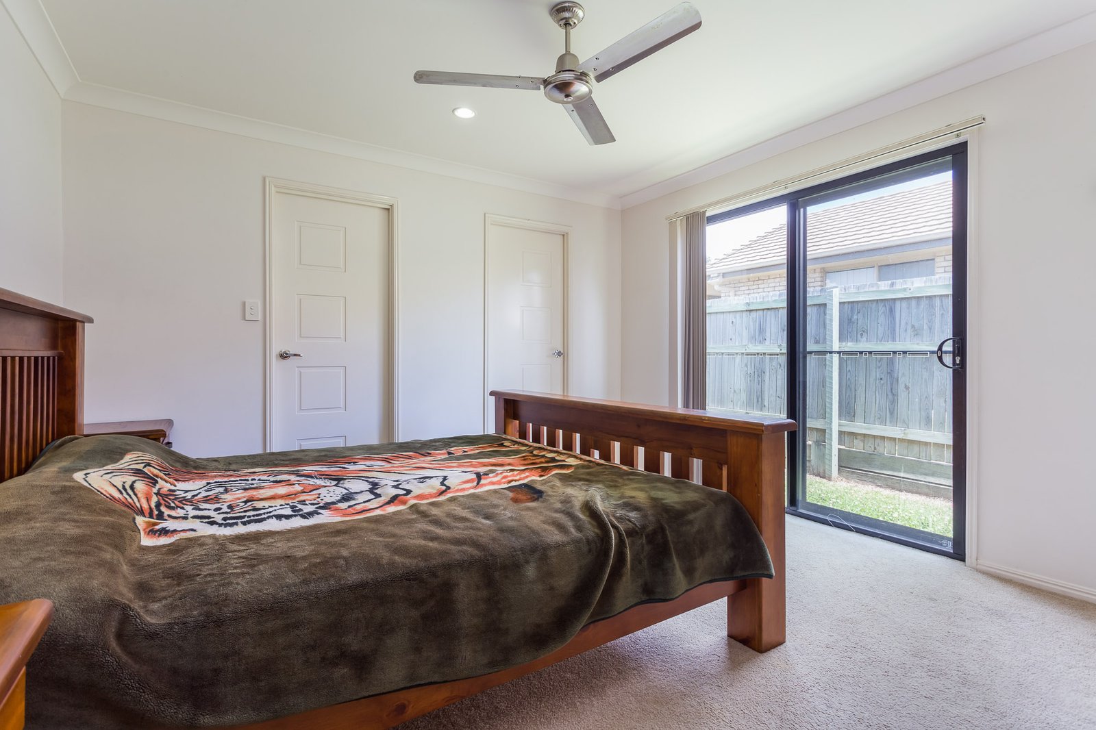 16 BONOGIN Court REDBANK PLAINS 5