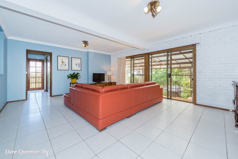 16 Bourne Boulevard NELSON BAY 17