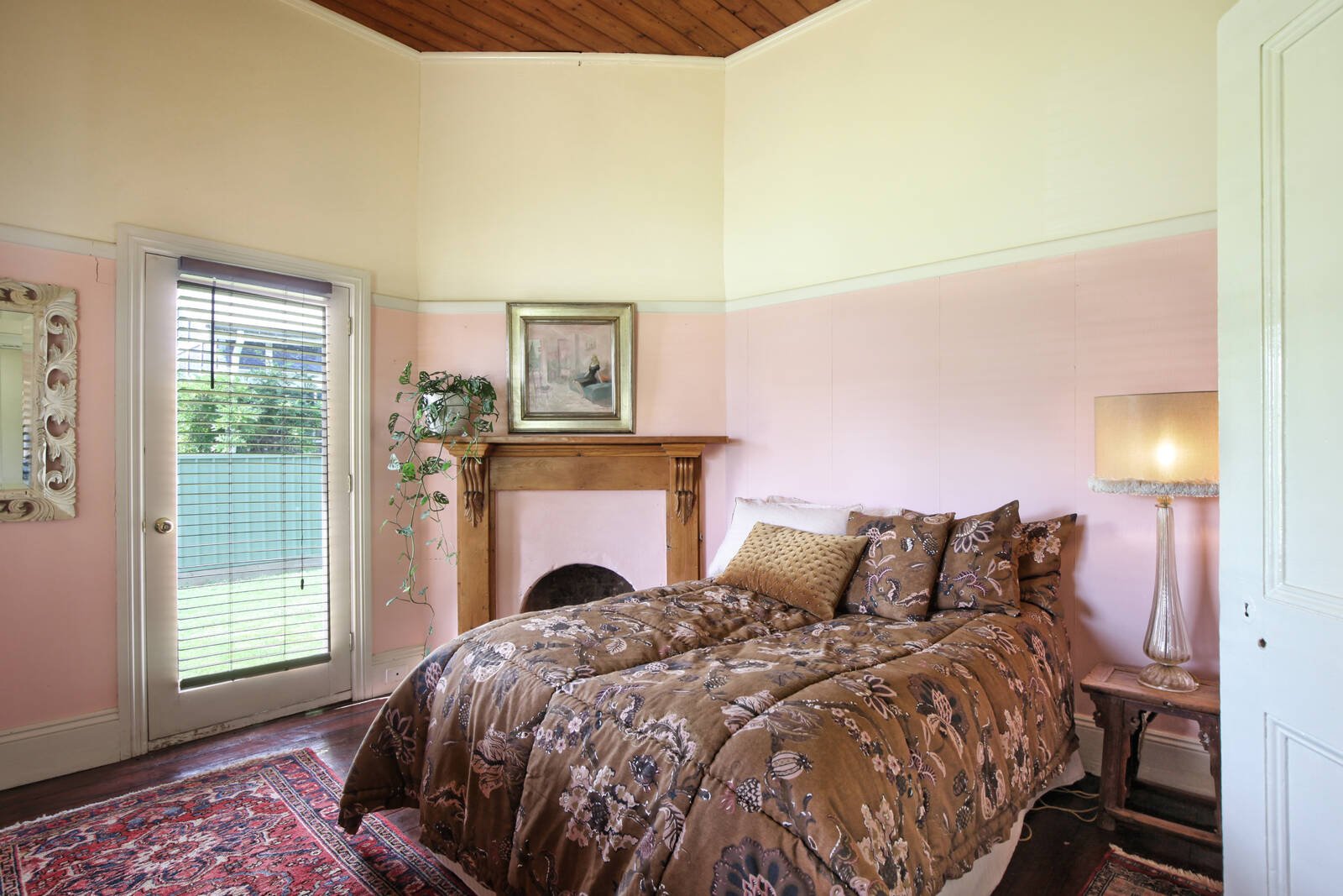 Real Estate and Property in 16 Bowen Street, Kyneton, VIC