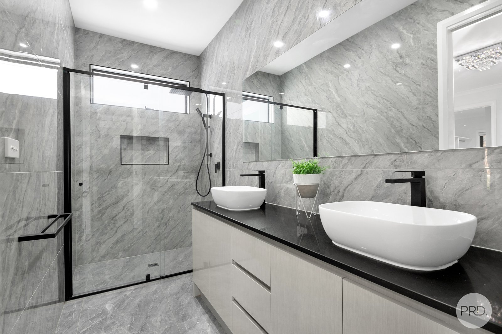 16 Bowerbird Grange WINTER VALLEY 6