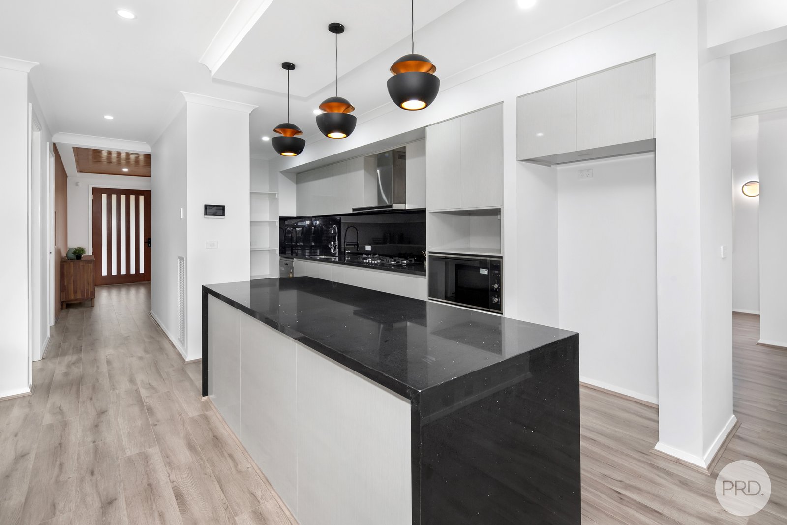 16 Bowerbird Grange WINTER VALLEY 7