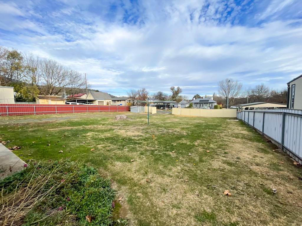 16 Bridge Street TUMBARUMBA 15