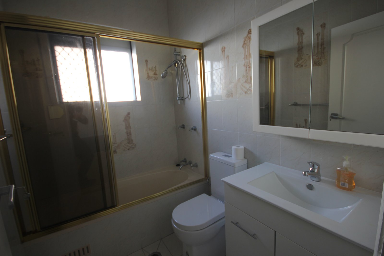 16 Brighton Street KOGARAH BAY 4