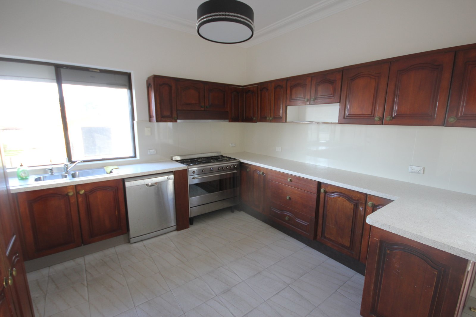 16 Brighton Street KOGARAH BAY 15