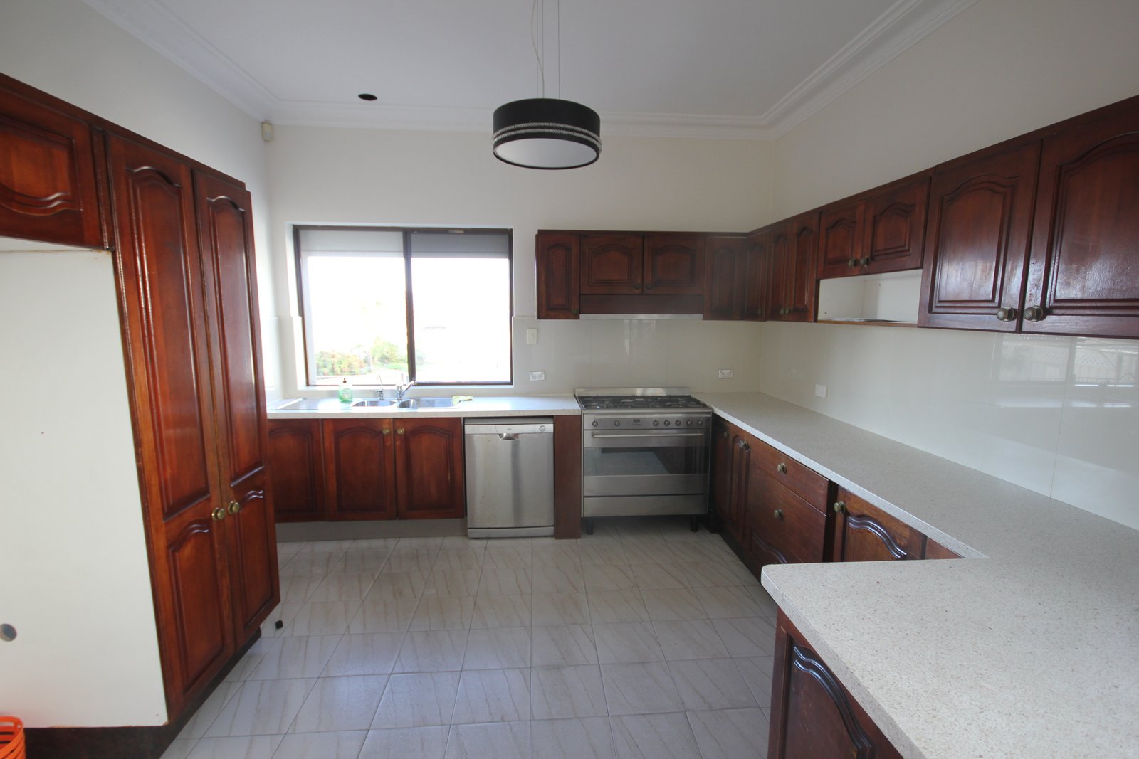 16 Brighton Street KOGARAH BAY 18