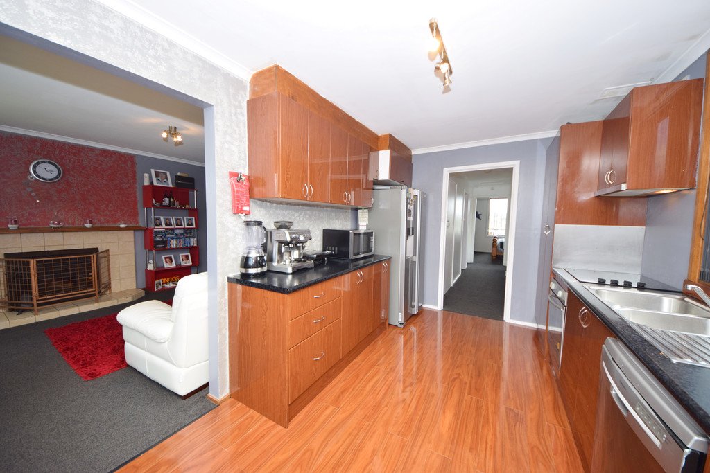 16 Bromley Street BRIDGEWATER 7