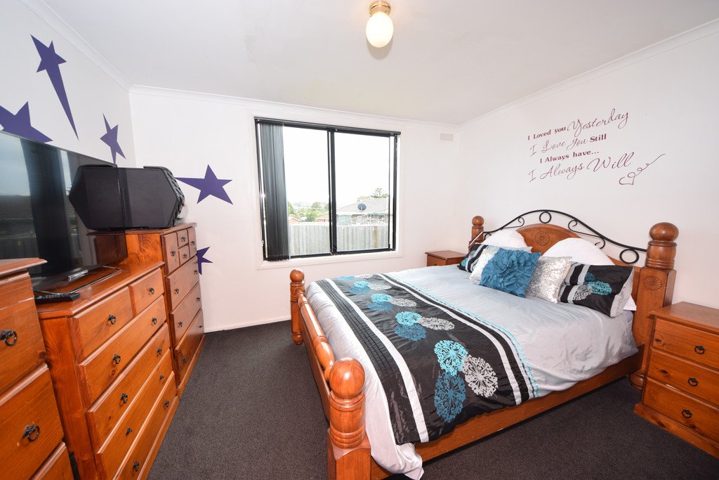 16 Bromley Street BRIDGEWATER 9