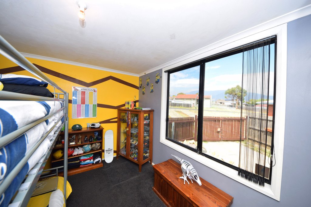 16 Bromley Street BRIDGEWATER 12