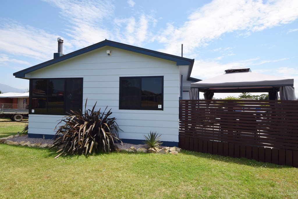 16 Bromley Street BRIDGEWATER 13