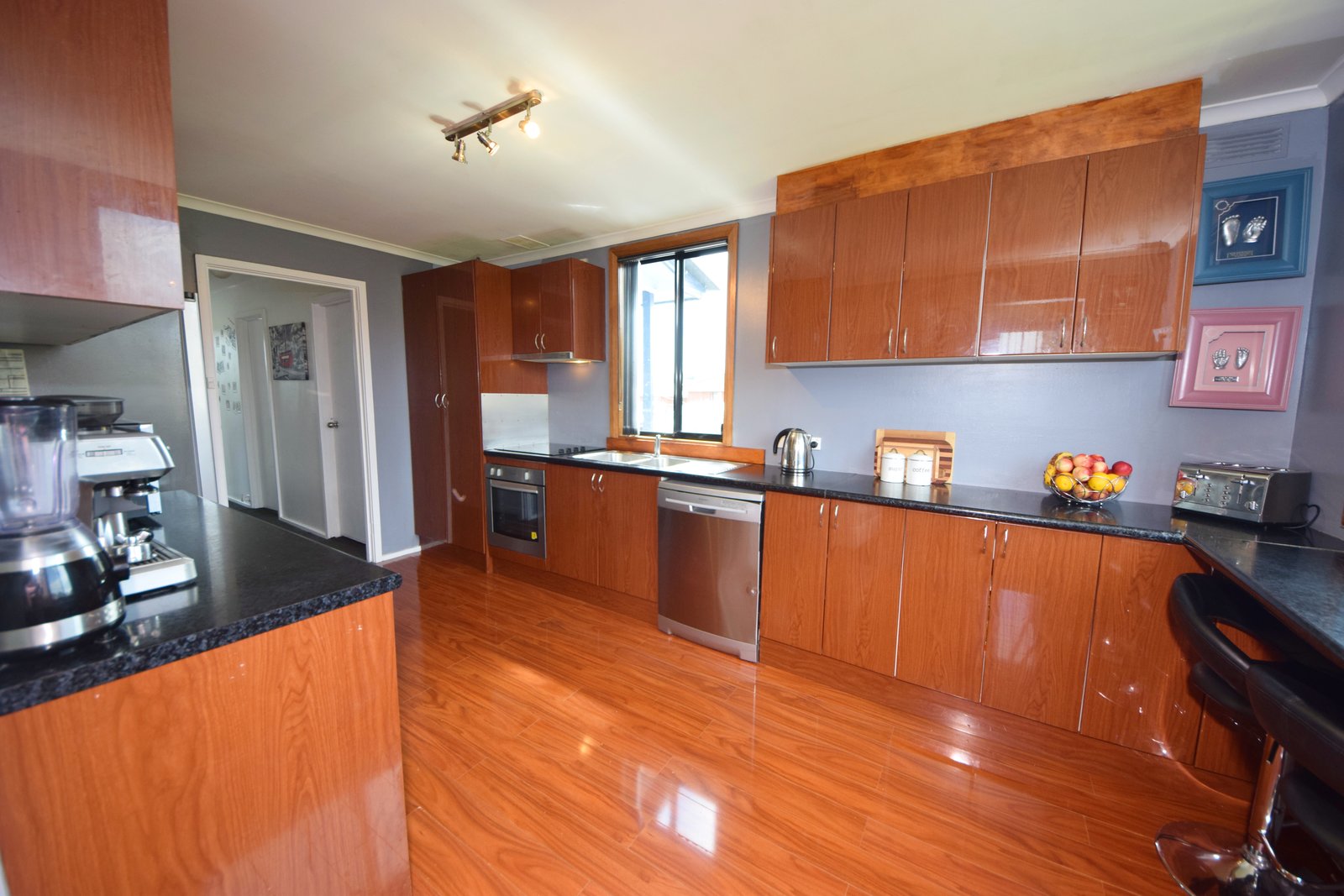 16 Bromley Street BRIDGEWATER 6