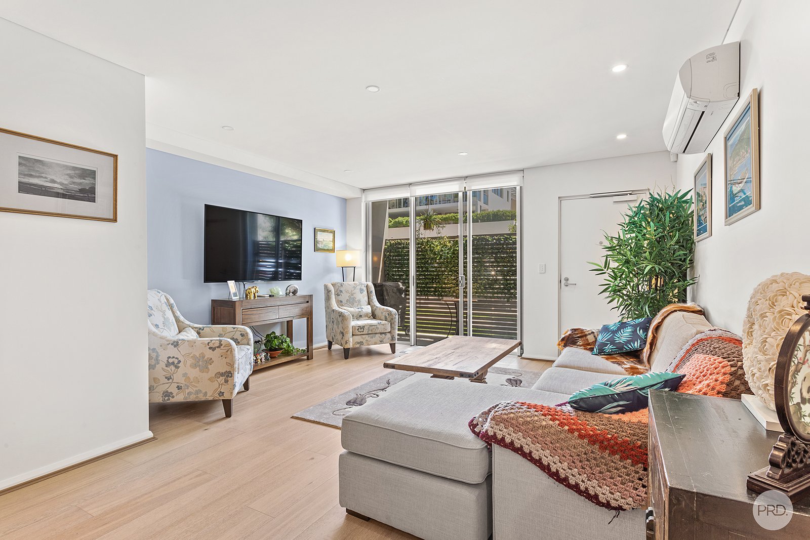 1/6 Bullecourt Street SHOAL BAY 5