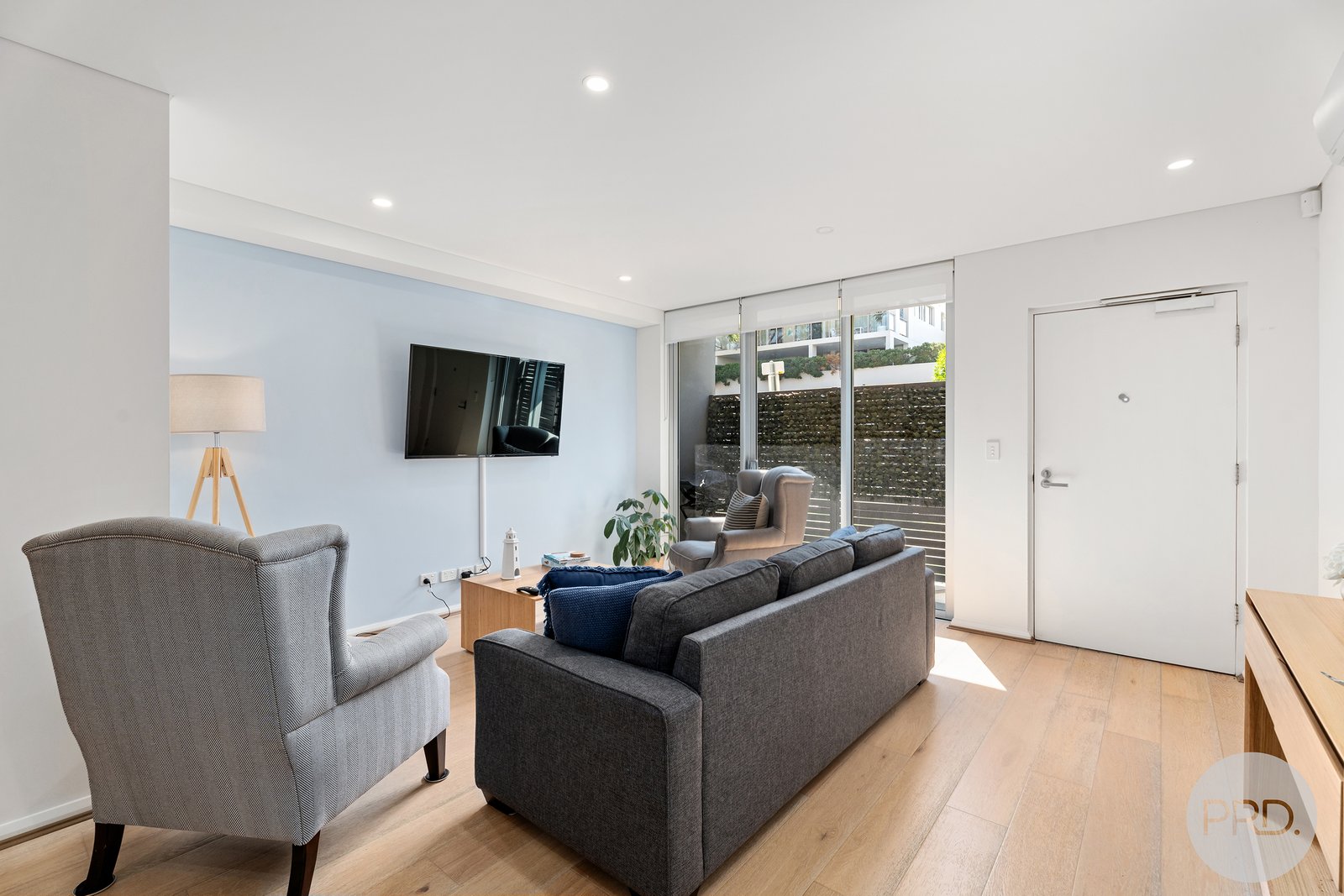 1/6 Bullecourt Street SHOAL BAY 5