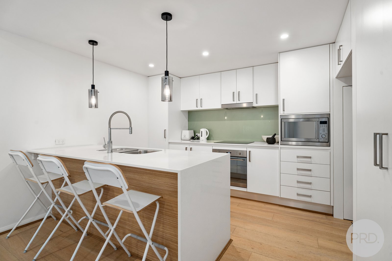 1/6 Bullecourt Street SHOAL BAY 6