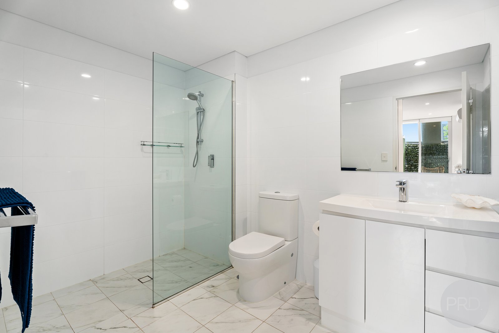 1/6 Bullecourt Street SHOAL BAY 14