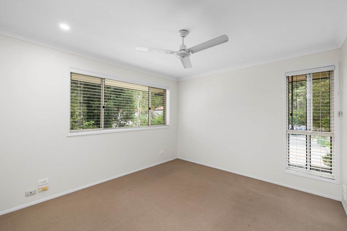 1/6 Burleigh Glen Court Burleigh Heads 5