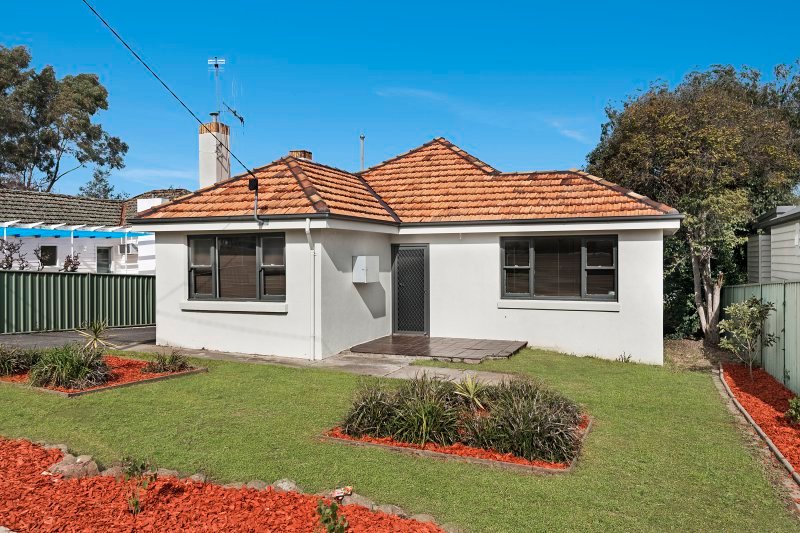 16 Burrell Street FLORA HILL 1