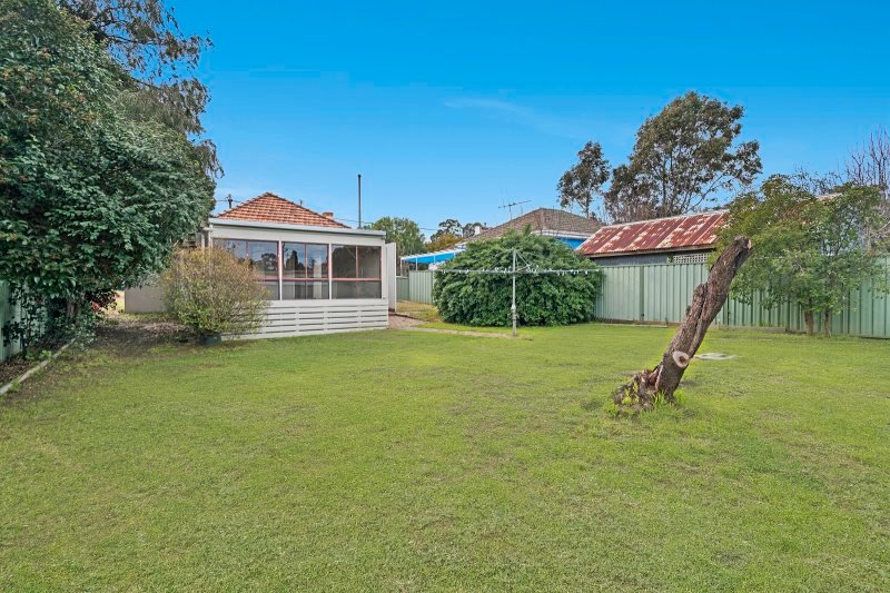 16 Burrell Street FLORA HILL 6