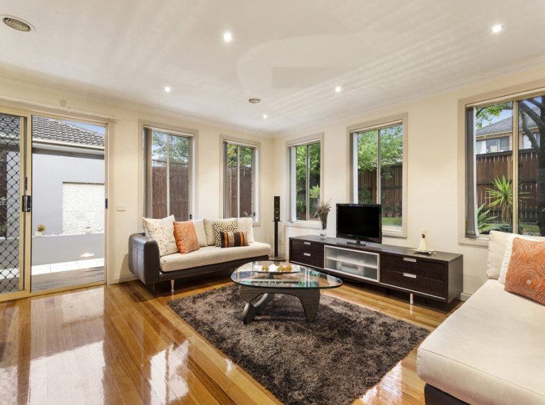 Gallery: 1/6 Cabena Crescent