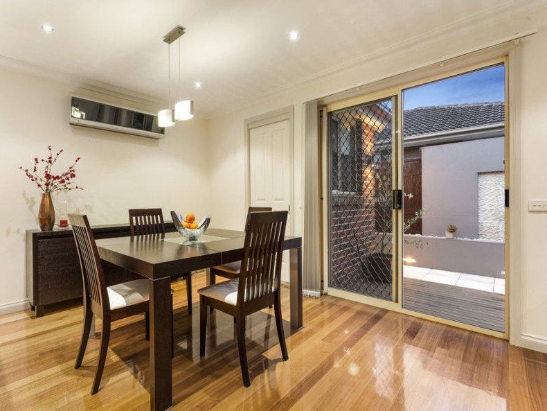 Gallery: 1/6 Cabena Crescent