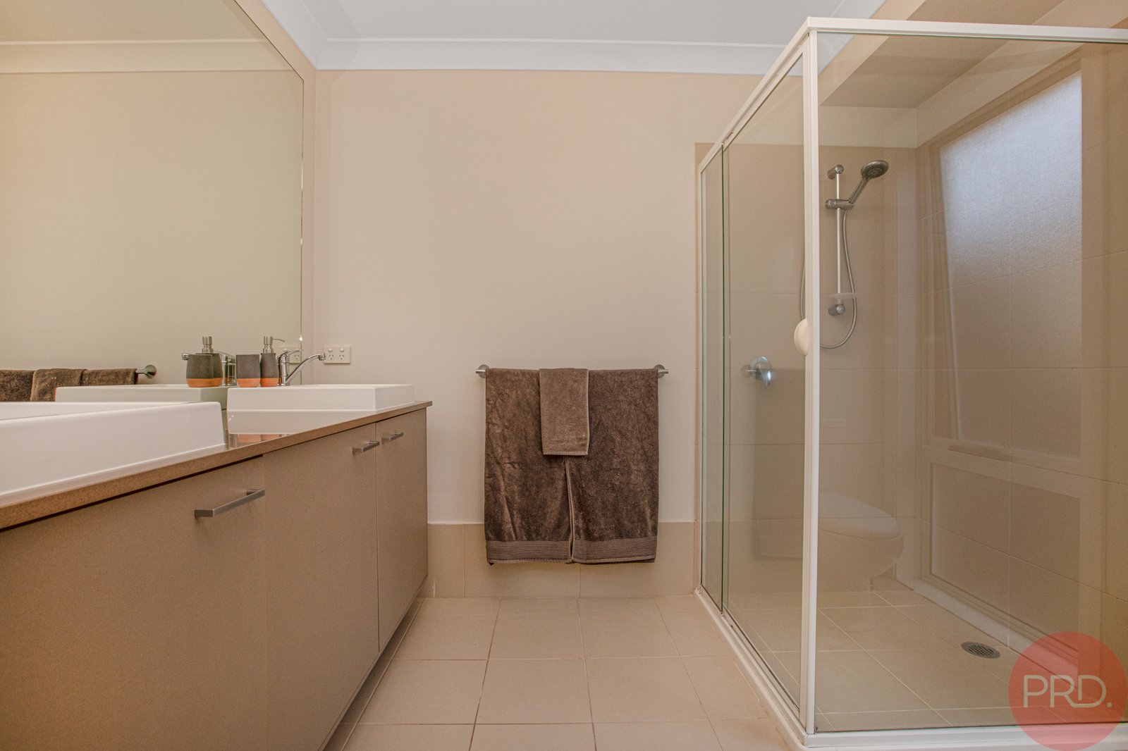 16 Cagney Road RUTHERFORD 12