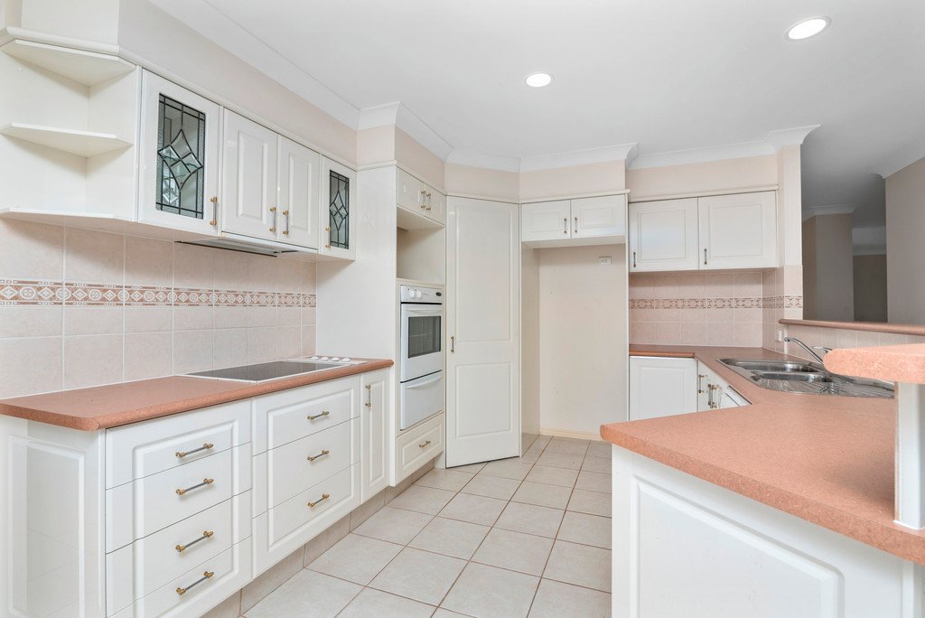 16 Calcita Avenue ELANORA 7
