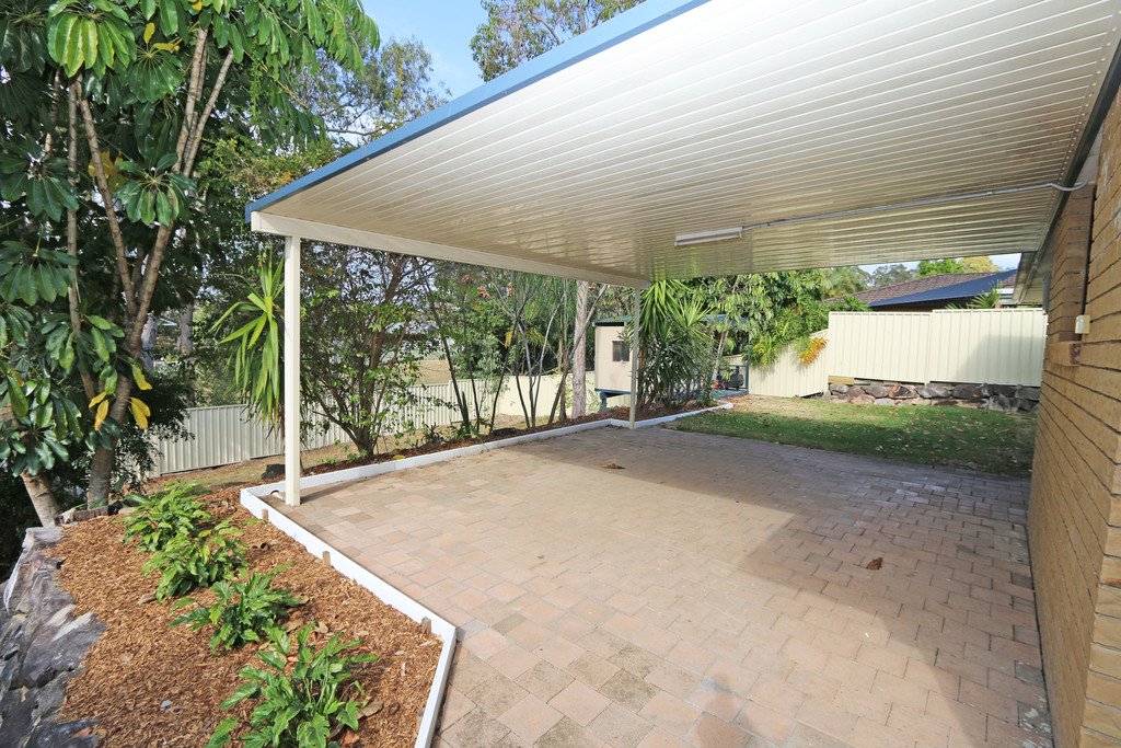 16 Cambridge Court CARRARA 2