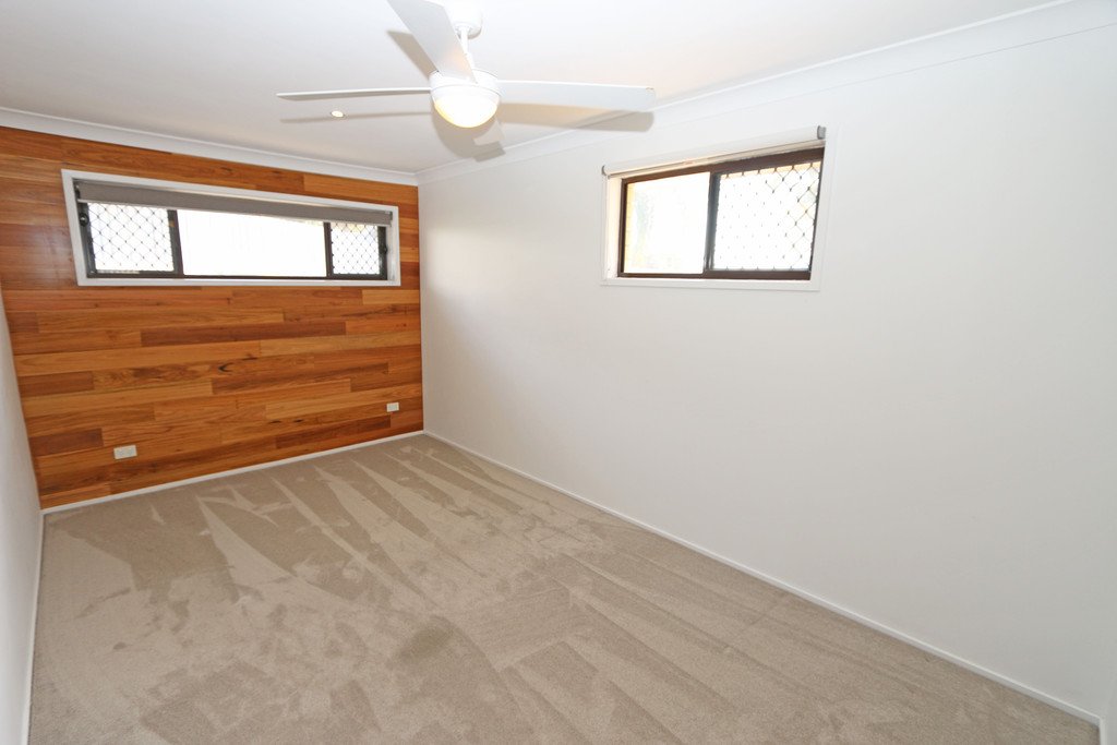 16 Cambridge Court CARRARA 11