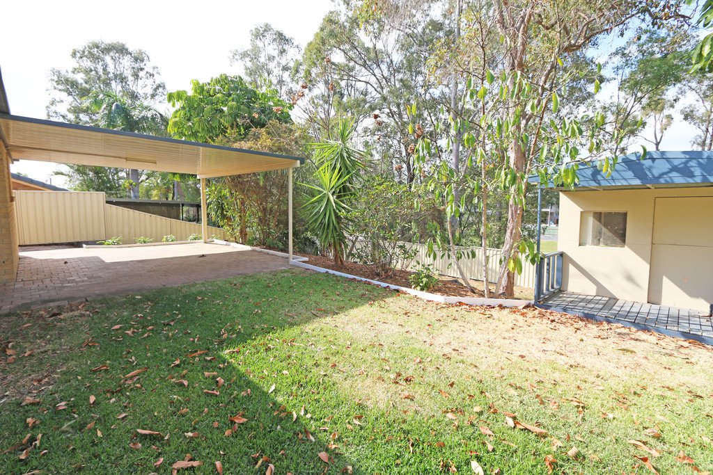16 Cambridge Court CARRARA 15