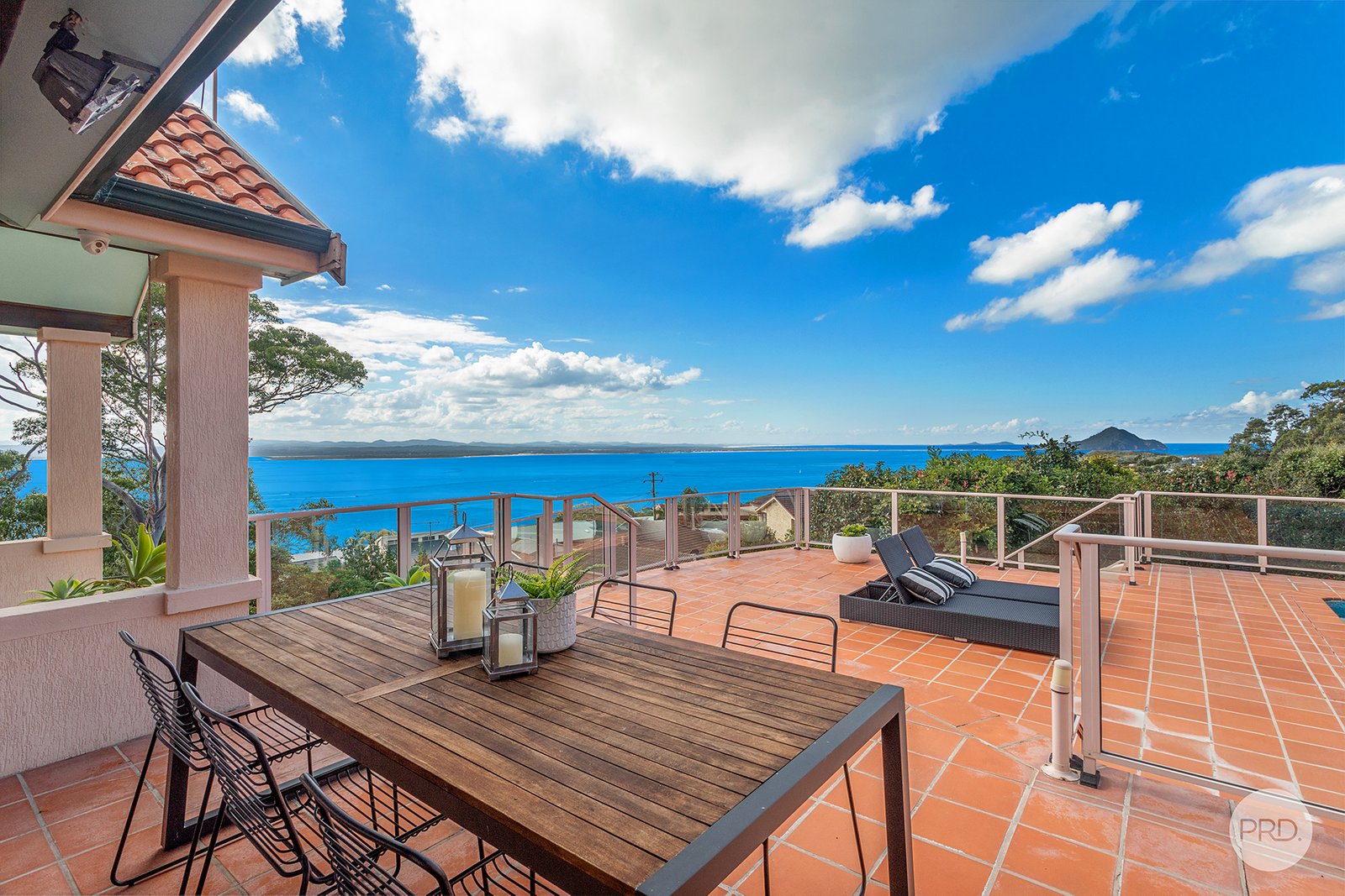 16 Canomii Close NELSON BAY 2