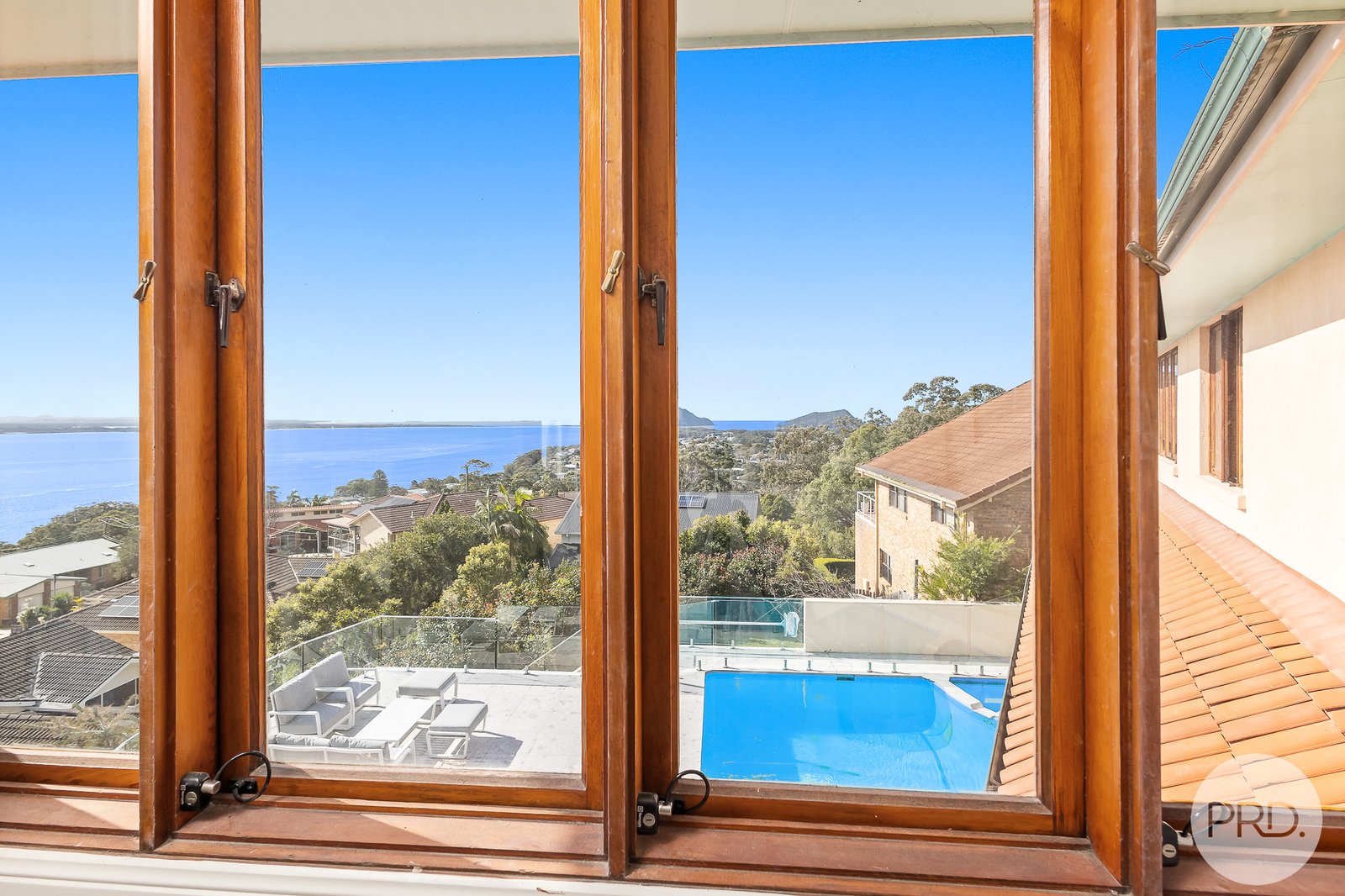 16 Canomii Close NELSON BAY 18