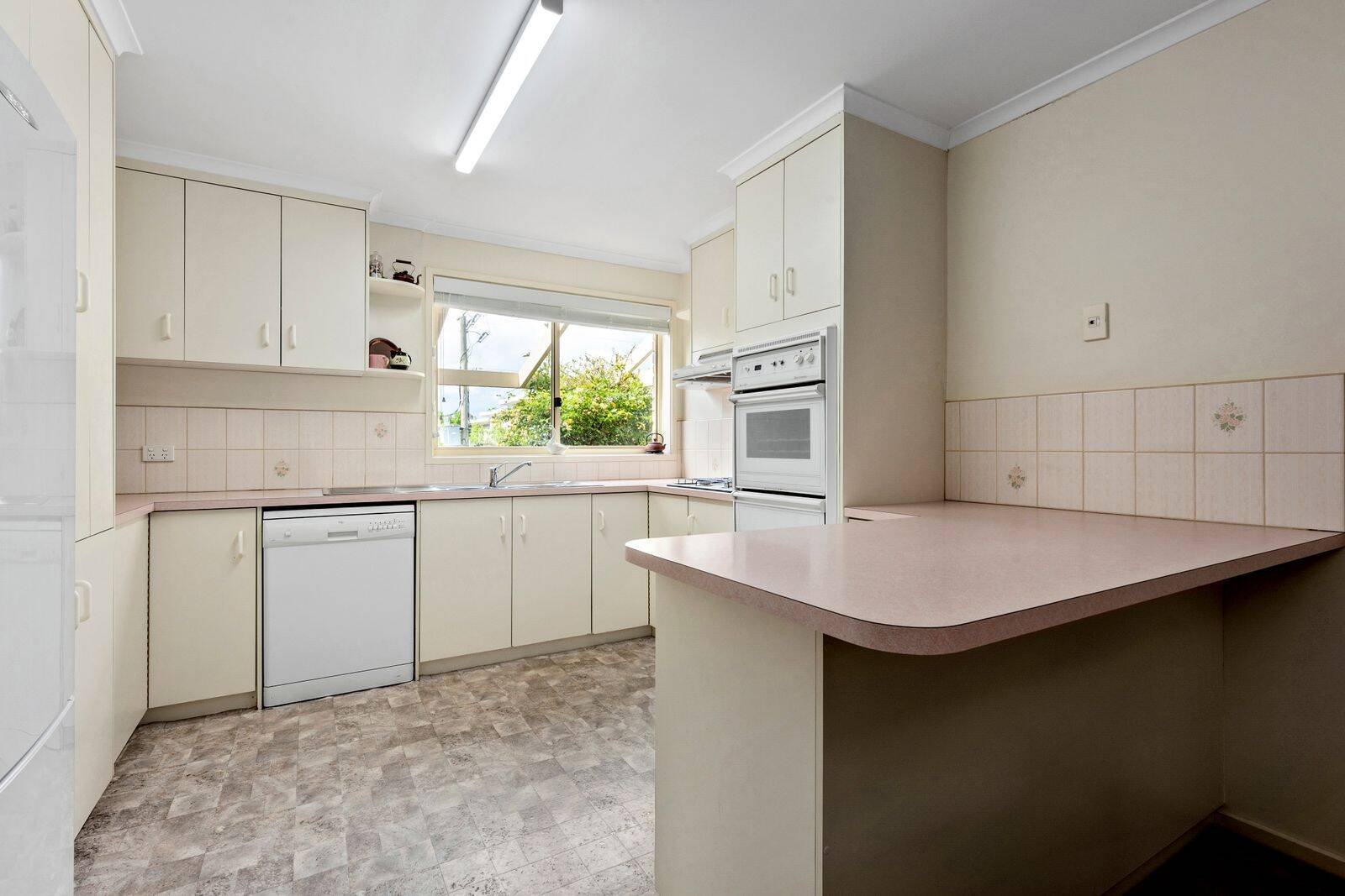 Real Estate and Property in 16 Canopus Road, Ocean Grove, VIC
