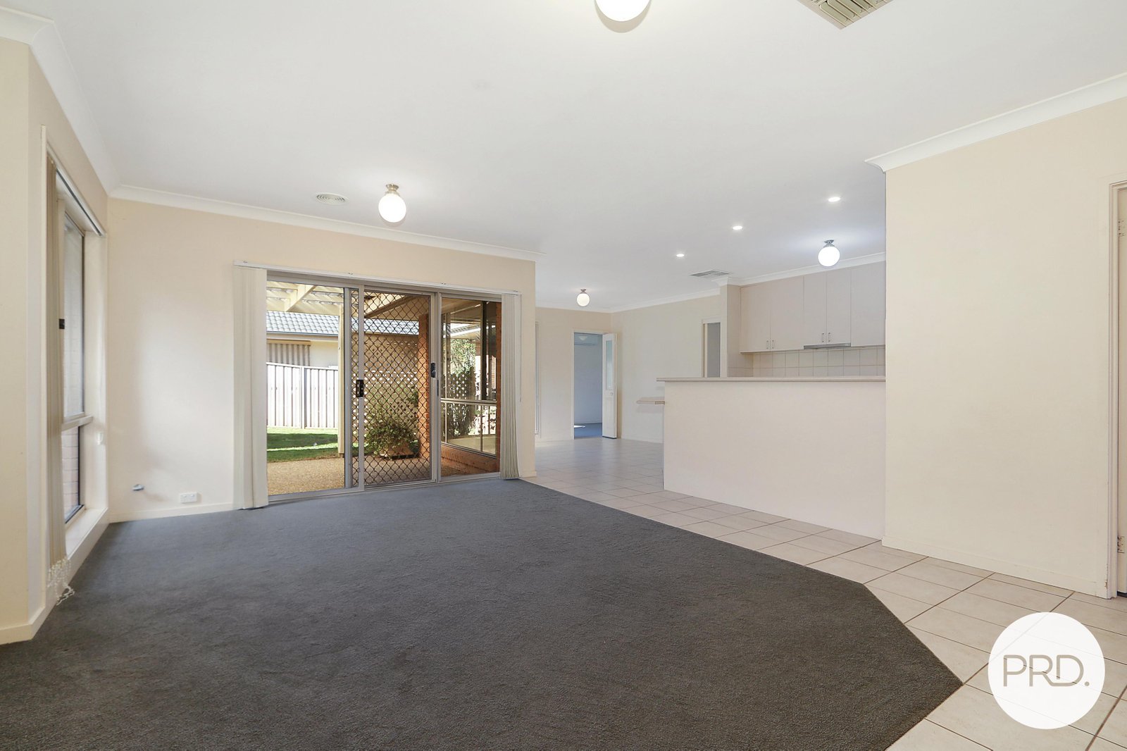 16 Casper Lane GLENROY 4