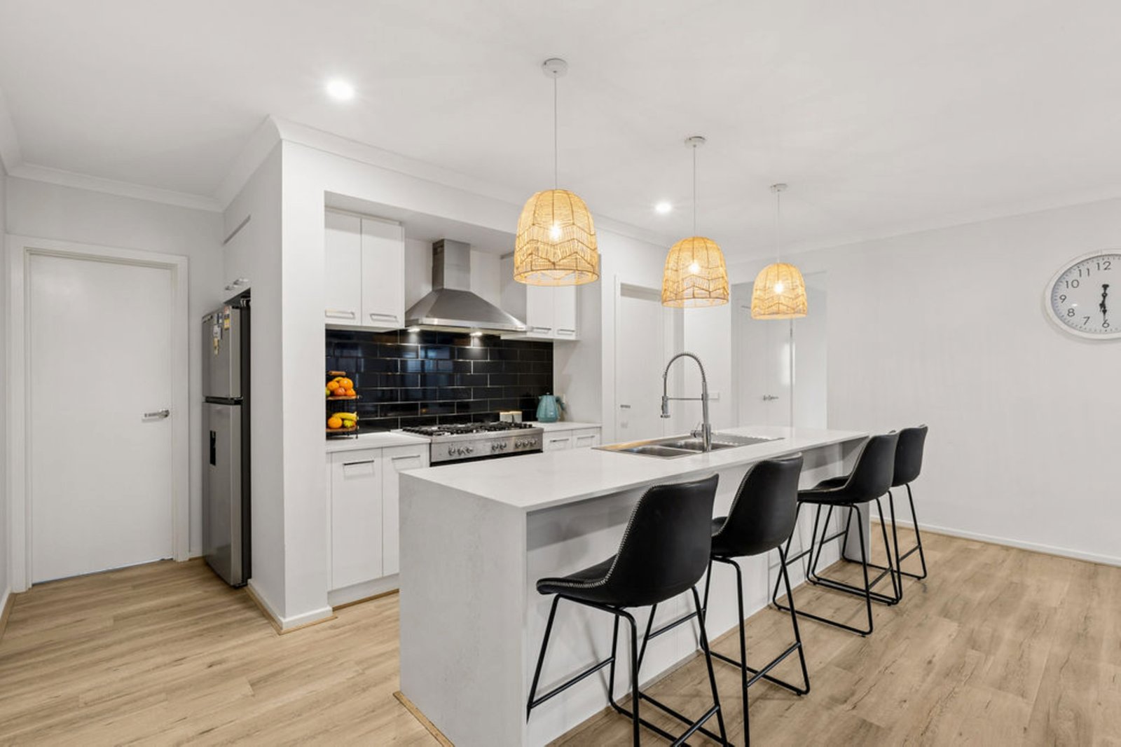 Gallery: 16 Cassinia Court
