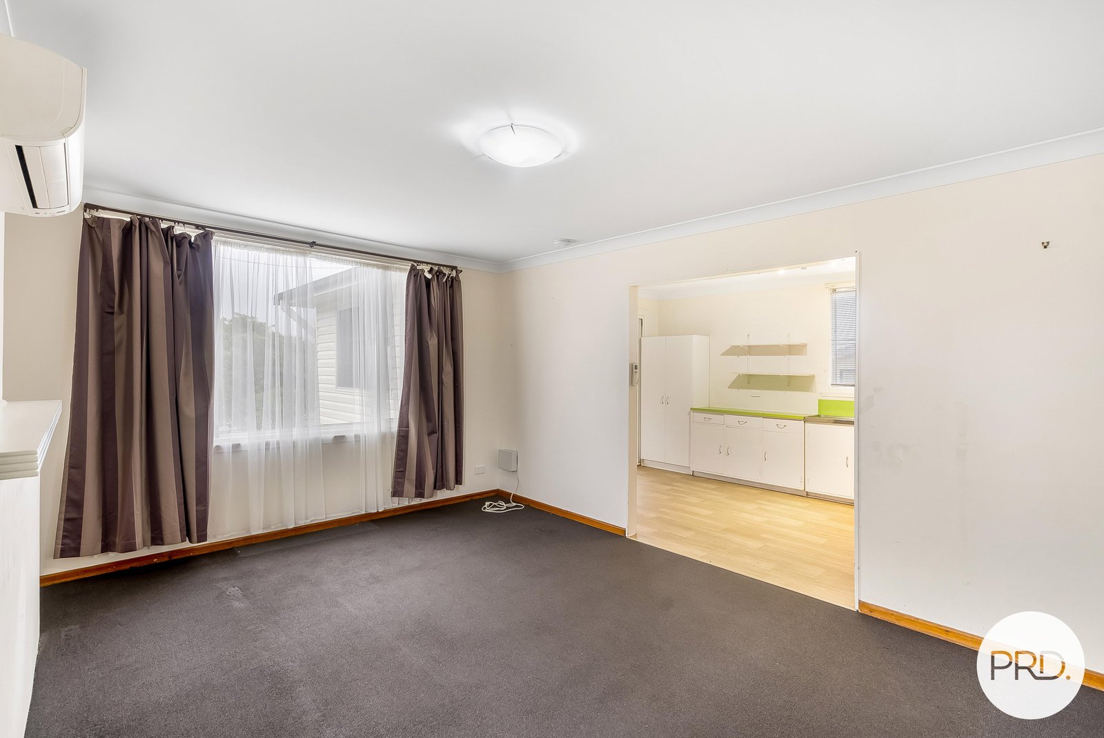 16 Centenary Crescent CLAREMONT 2
