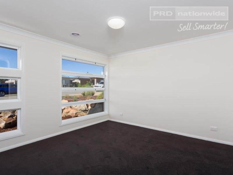 16 Chang Avenue LLOYD 5