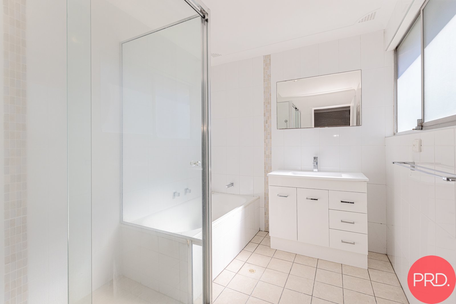 16 Chelmsford Drive METFORD 5