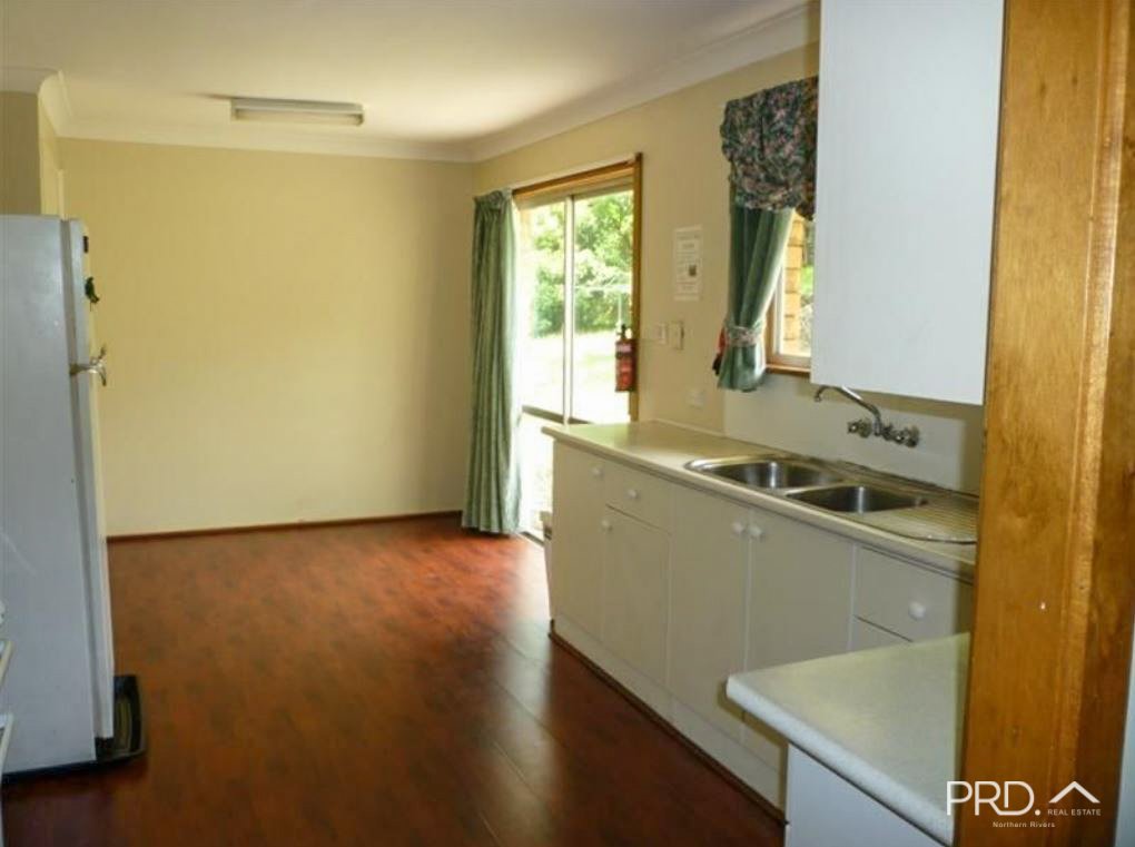 16 Chilcott Street GOONELLABAH 4