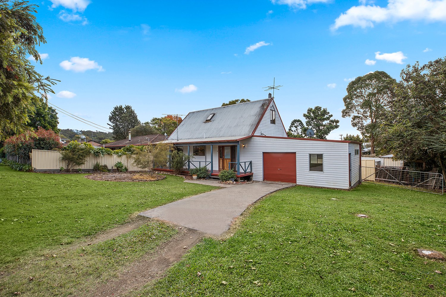 16 Church Street NANA GLEN 1